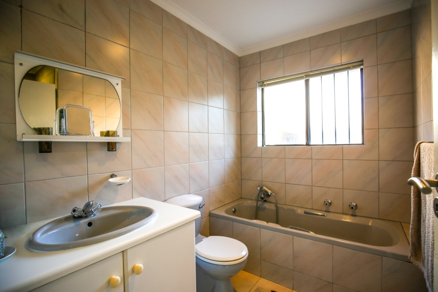 3 Bedroom Property for Sale in Lower Robberg Western Cape